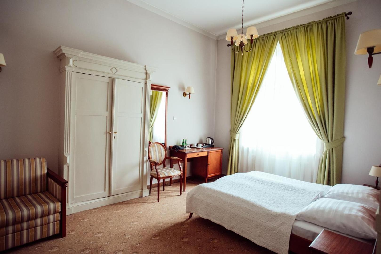 Zespol Palacowo-Parkowy W Ostromecku Ostromecko Bagian luar foto