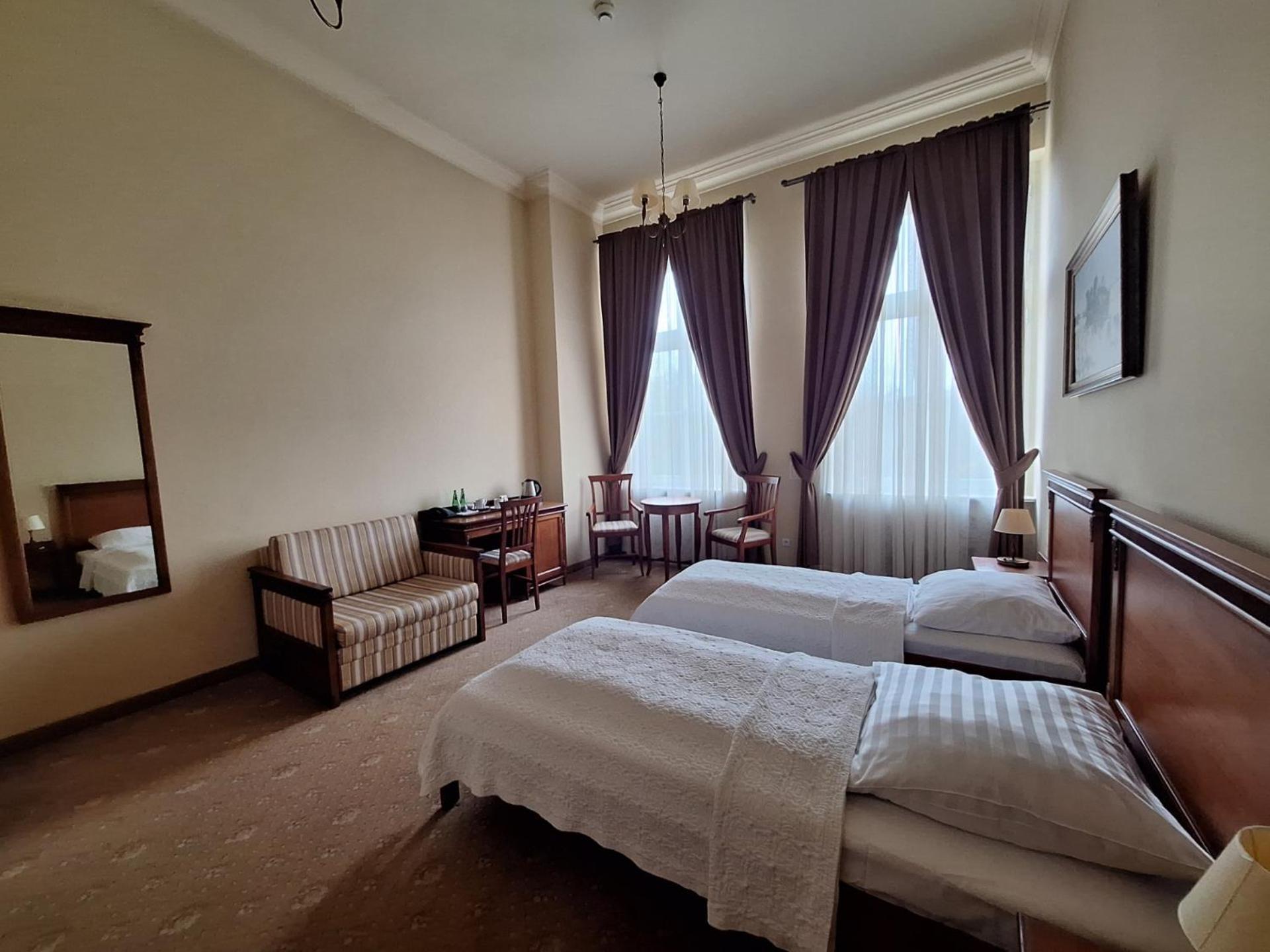 Zespol Palacowo-Parkowy W Ostromecku Ostromecko Bagian luar foto
